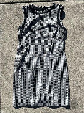 Kasper Black and White Sleeveless Midi Sheath Dress